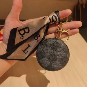 Cosmetic mirror keychain, exquisite presbyopic leather pendant, double-sided mirror bag pendant