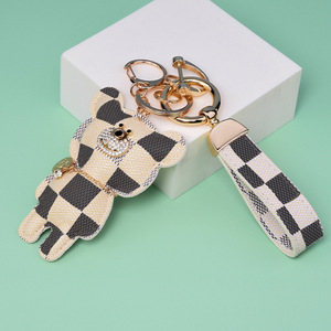 6-color bear keychain set
